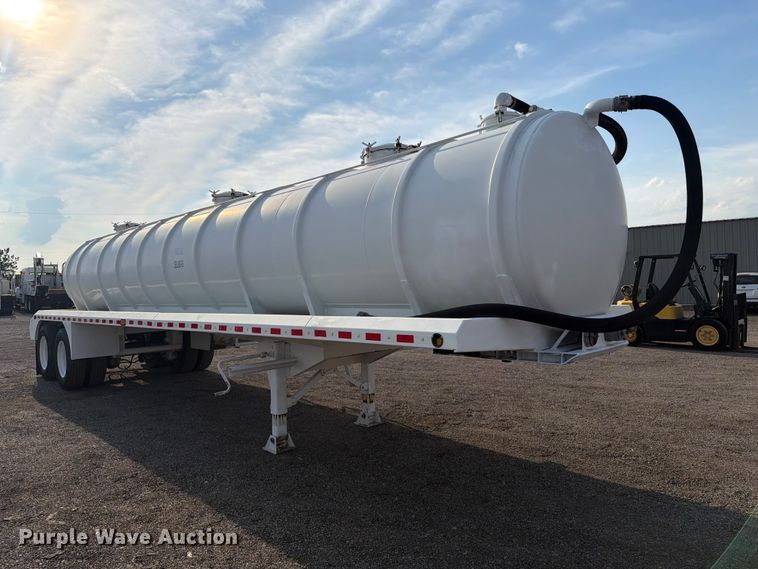 image for item FW3501 2011 Gallegos tank trailer