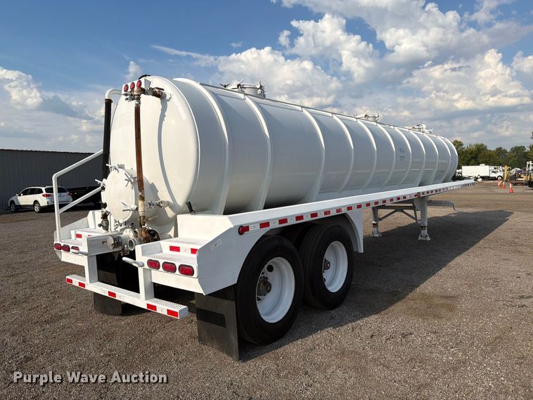 image for item FW3501 2011 Gallegos tank trailer