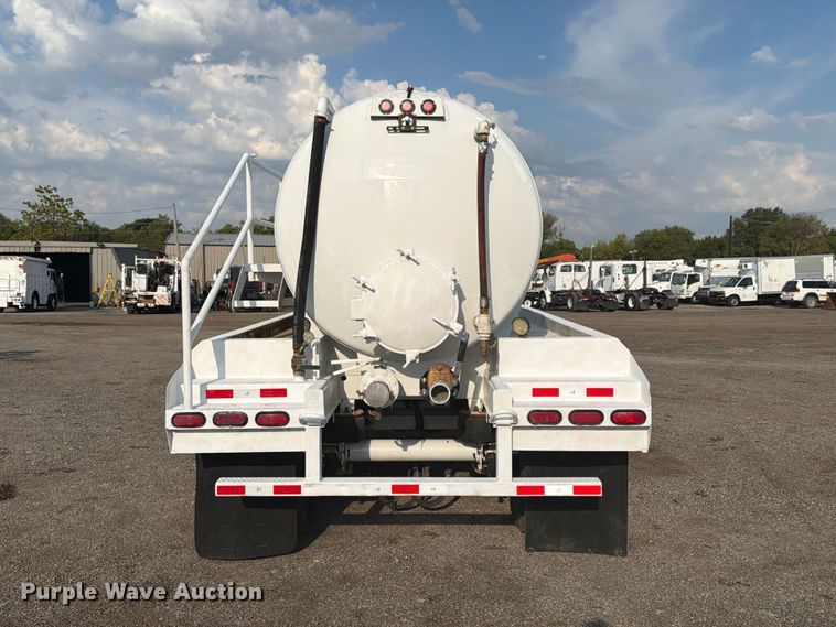image for item FW3501 2011 Gallegos tank trailer