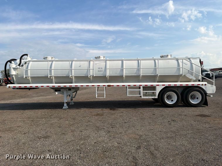 image for item FW3501 2011 Gallegos tank trailer