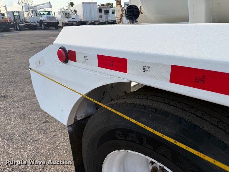 image for item FW3501 2011 Gallegos tank trailer