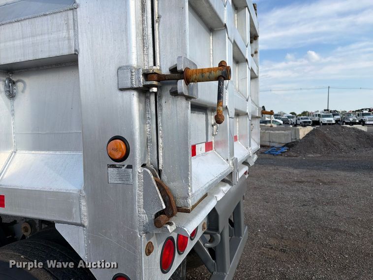 image for item FW3502 2003 Steco AE03254 ejector trailer