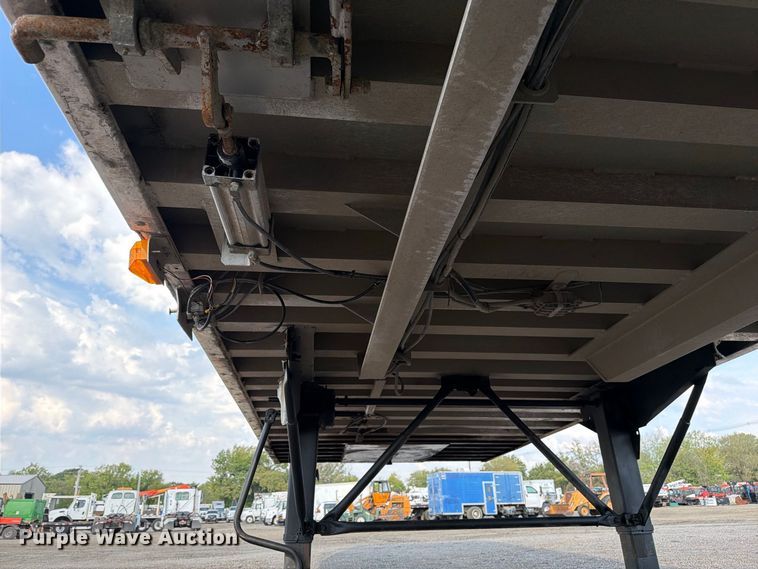 image for item FW3502 2003 Steco AE03254 ejector trailer