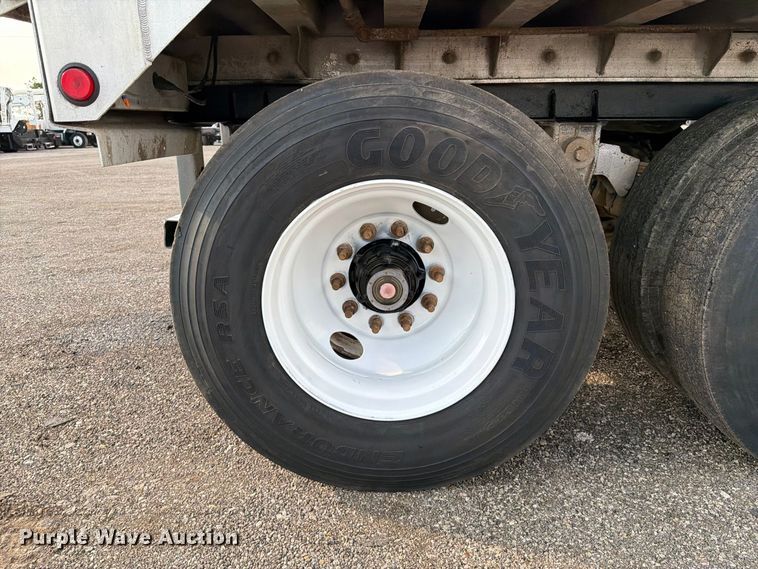 image for item FW3502 2003 Steco AE03254 ejector trailer