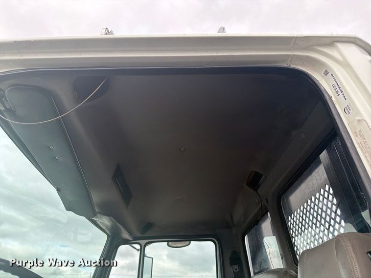 image for item FW3527 2004 Freightliner FL70 flatbed truck