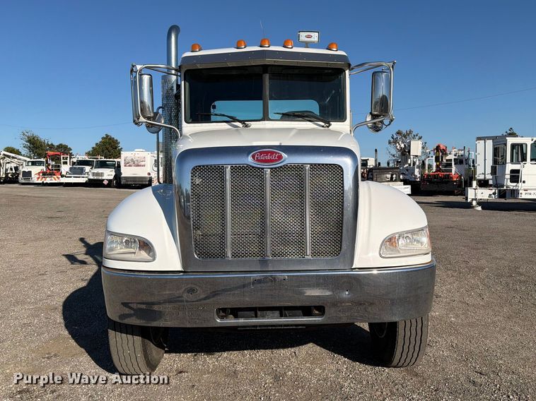 image for item FW3537 2015 Peterbilt 337 truck cab and chassis