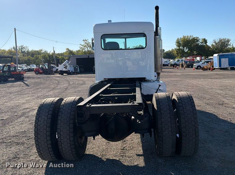 image for item FW3537 2015 Peterbilt 337 truck cab and chassis