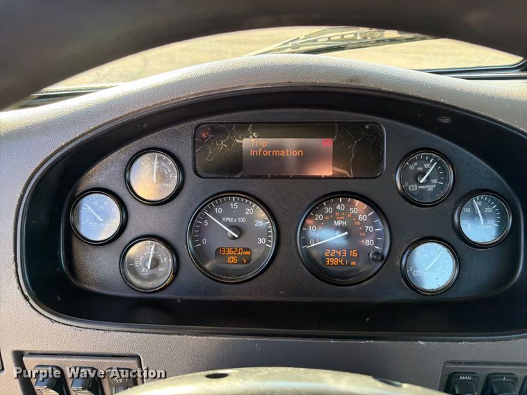 image for item FW3537 2015 Peterbilt 337 truck cab and chassis