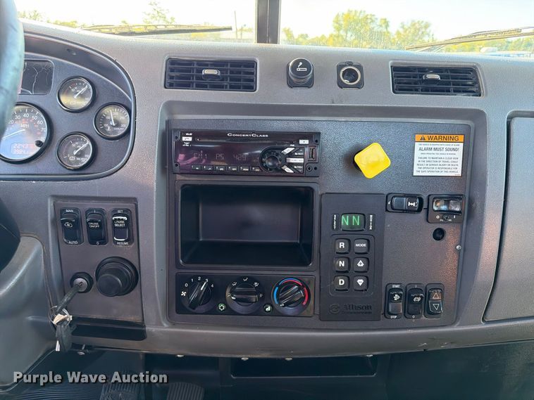 image for item FW3537 2015 Peterbilt 337 truck cab and chassis