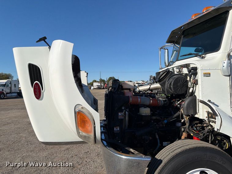 image for item FW3537 2015 Peterbilt 337 truck cab and chassis