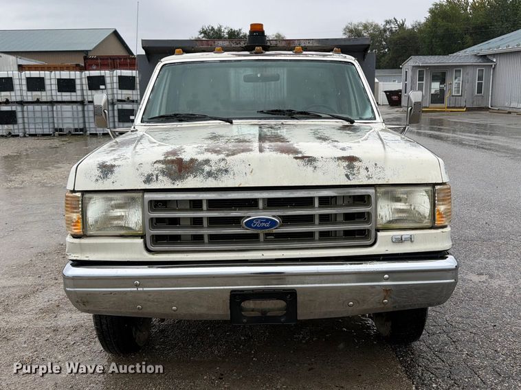 image for item OE9733 1989 Ford F350 dump bed pickup truck