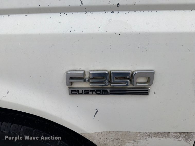 image for item OE9733 1989 Ford F350 dump bed pickup truck
