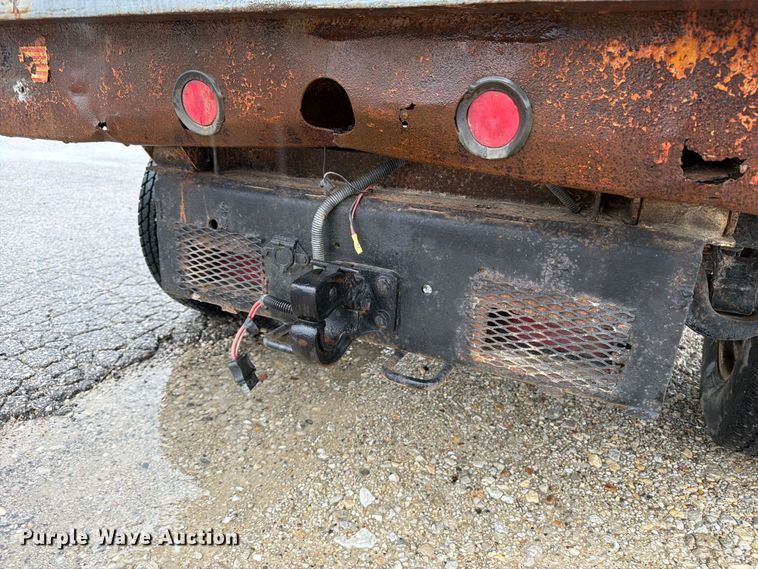 image for item OE9733 1989 Ford F350 dump bed pickup truck