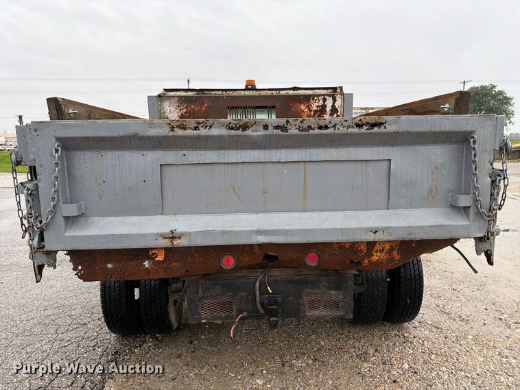 image for item OE9733 1989 Ford F350 dump bed pickup truck