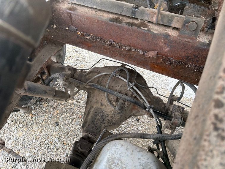 image for item OE9733 1989 Ford F350 dump bed pickup truck