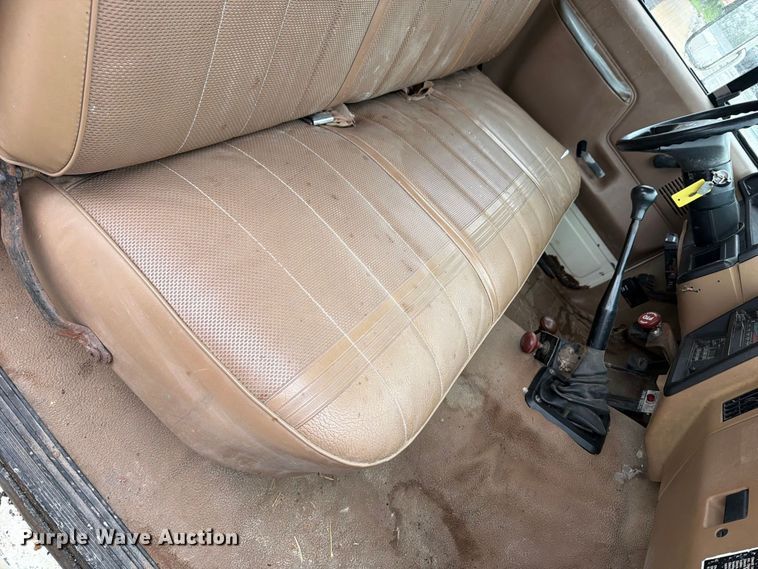 image for item OE9733 1989 Ford F350 dump bed pickup truck