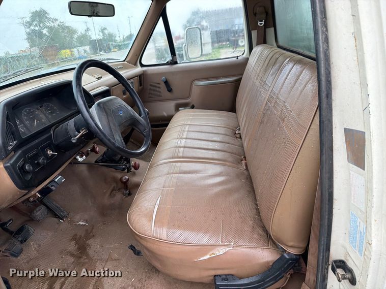 image for item OE9733 1989 Ford F350 dump bed pickup truck