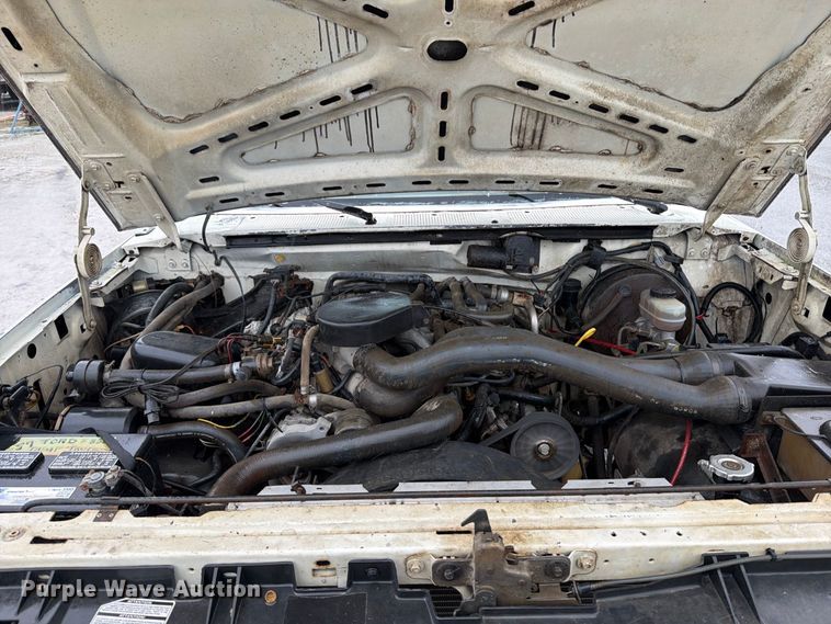 image for item OE9733 1989 Ford F350 dump bed pickup truck