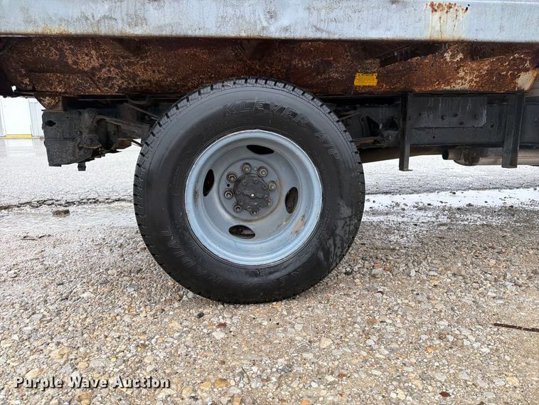 image for item OE9733 1989 Ford F350 dump bed pickup truck
