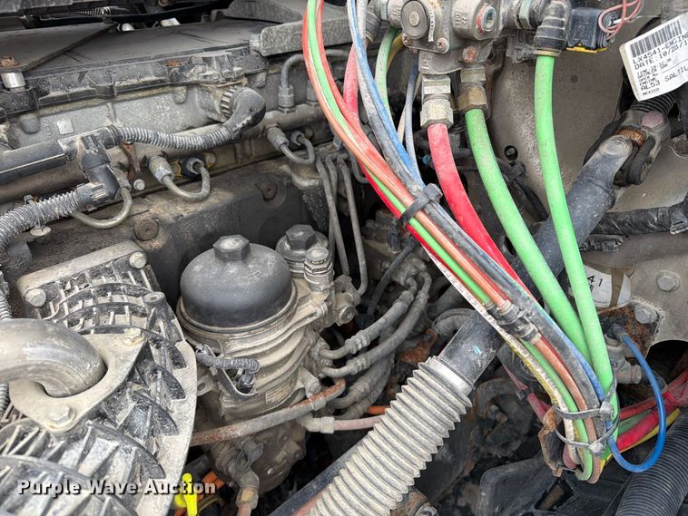 image for item OE9742 2020 Freightliner Cascadia semi truck
