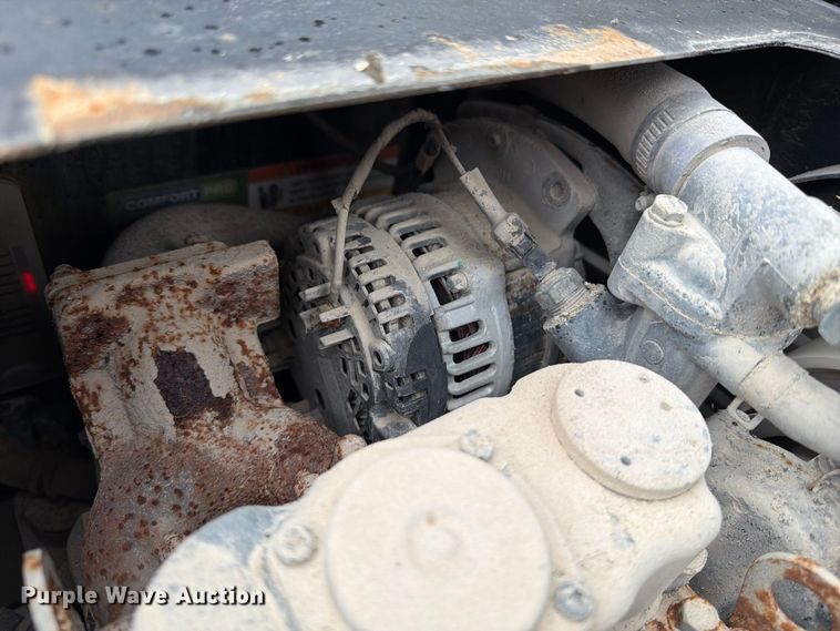 image for item OE9742 2020 Freightliner Cascadia semi truck