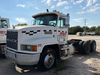 1992 Mack CH613 semi truck