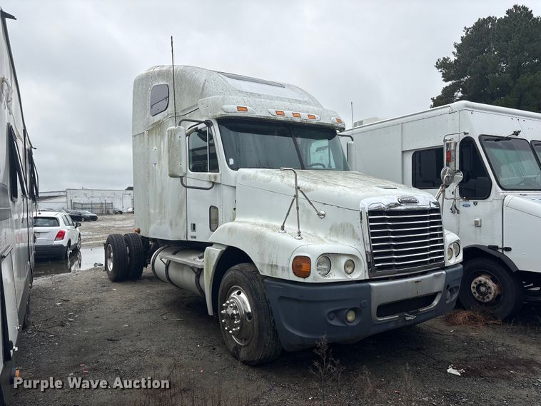 image for item YA1513 2010 Freightliner CST120 semi truck