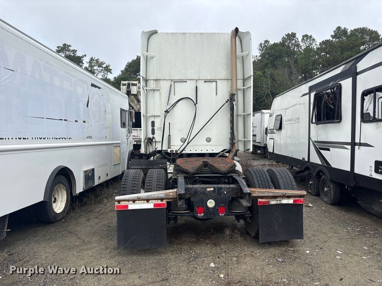 image for item YA1513 2010 Freightliner CST120 semi truck