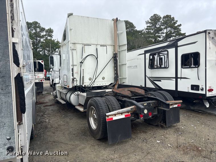 image for item YA1513 2010 Freightliner CST120 semi truck
