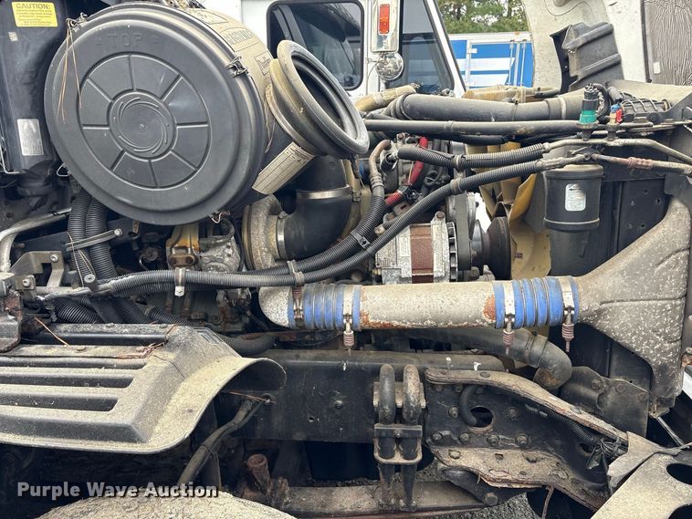 image for item YA1513 2010 Freightliner CST120 semi truck