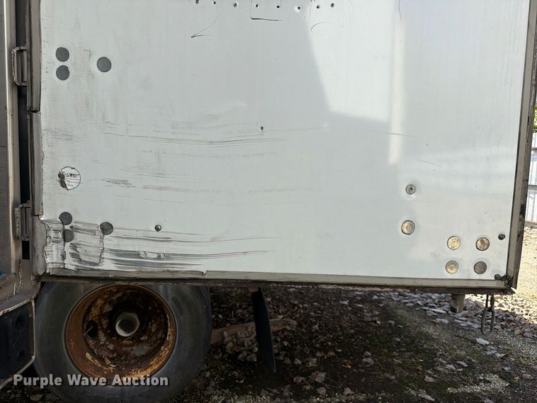 image for item YA1831 2022 Utility VS2DX dry van trailer