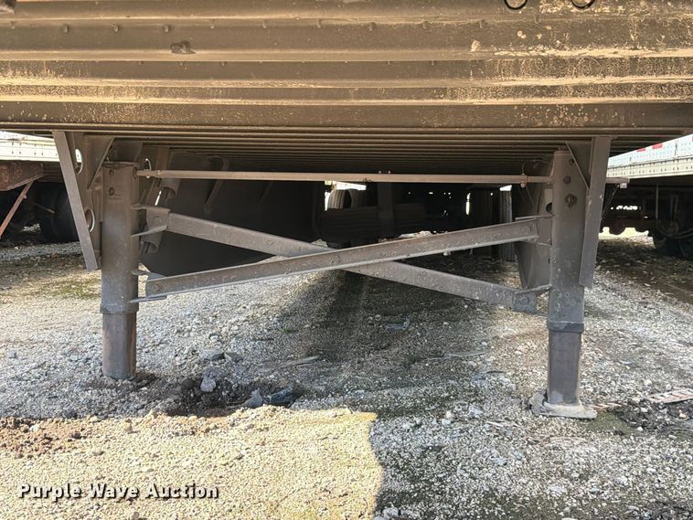 image for item YA1831 2022 Utility VS2DX dry van trailer