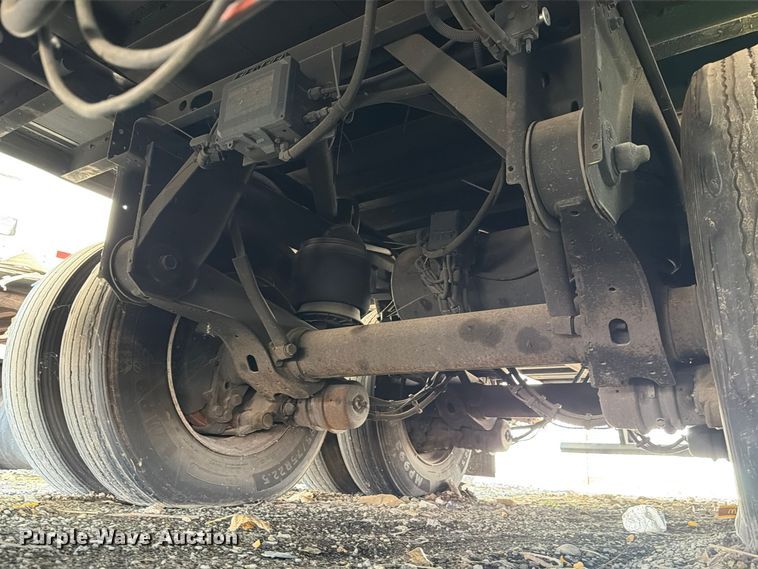 image for item YA1831 2022 Utility VS2DX dry van trailer