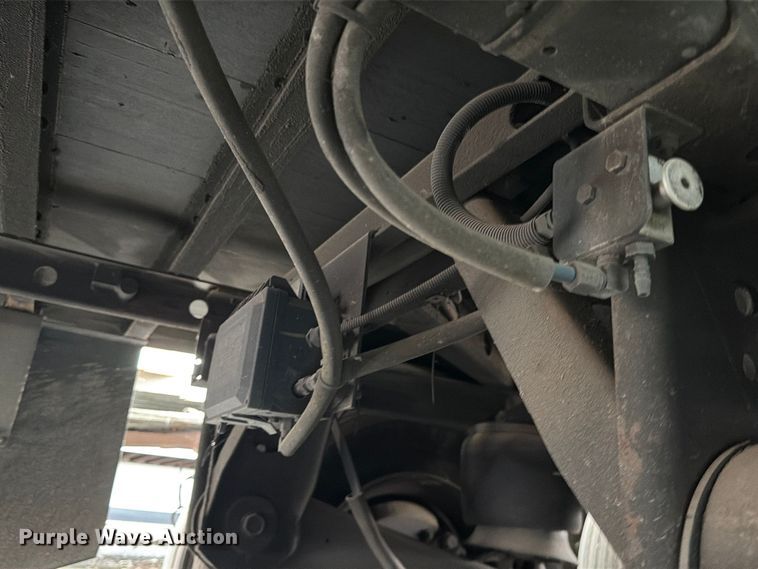 image for item YA1831 2022 Utility VS2DX dry van trailer