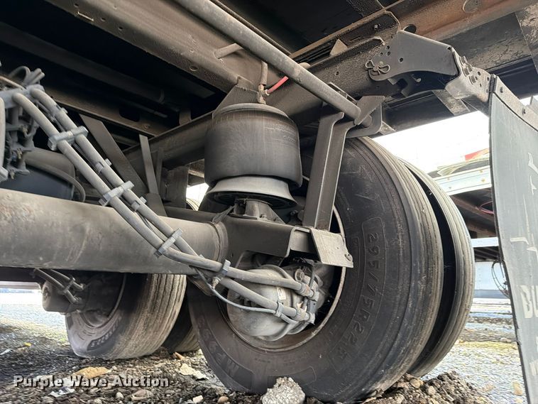 image for item YA1831 2022 Utility VS2DX dry van trailer