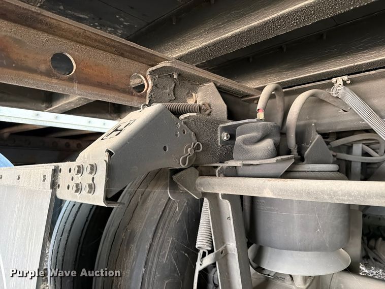 image for item YA1831 2022 Utility VS2DX dry van trailer