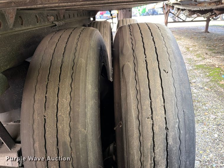 image for item YA1831 2022 Utility VS2DX dry van trailer