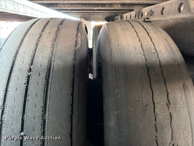 image for item YA1831 2022 Utility VS2DX dry van trailer