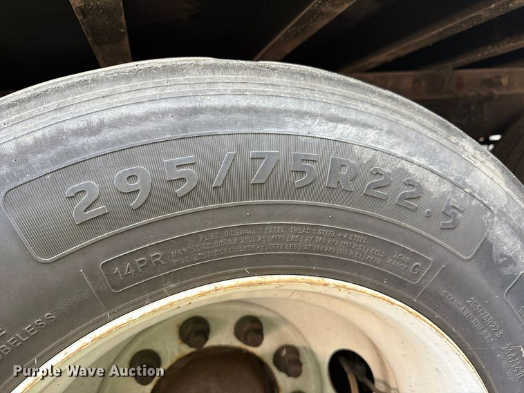 image for item YA1831 2022 Utility VS2DX dry van trailer