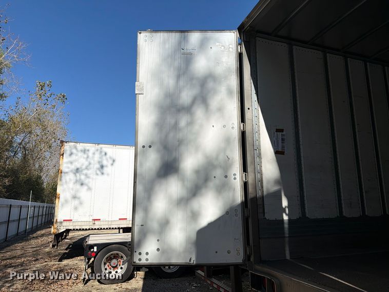 image for item YA1832 2022 Utility VS2DX dry van trailer