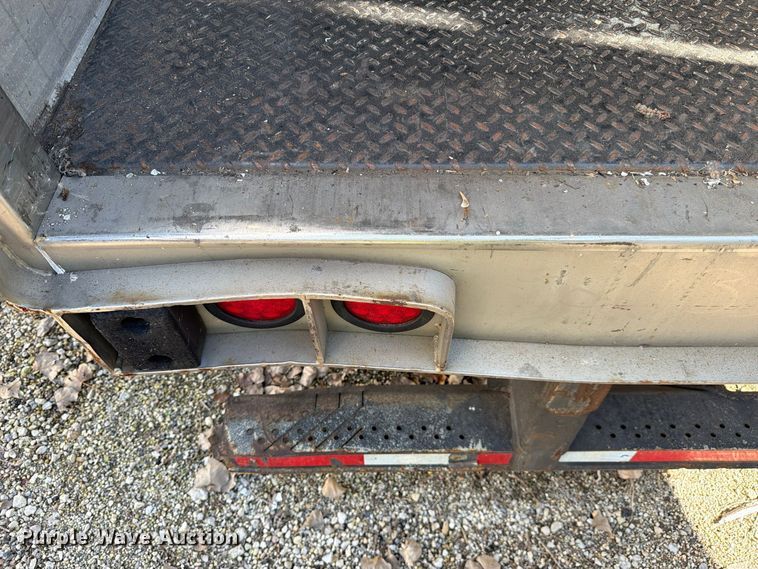 image for item YA1832 2022 Utility VS2DX dry van trailer