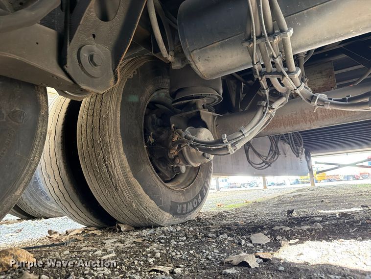 image for item YA1832 2022 Utility VS2DX dry van trailer
