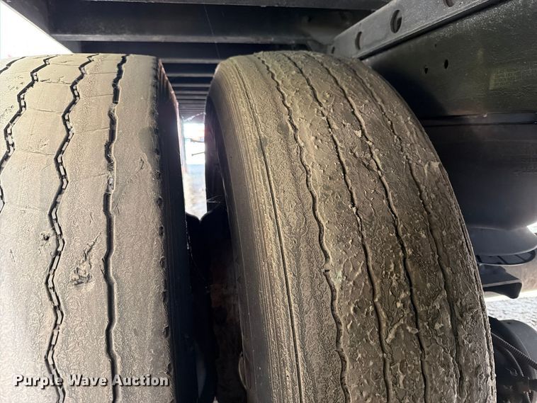 image for item YA1832 2022 Utility VS2DX dry van trailer