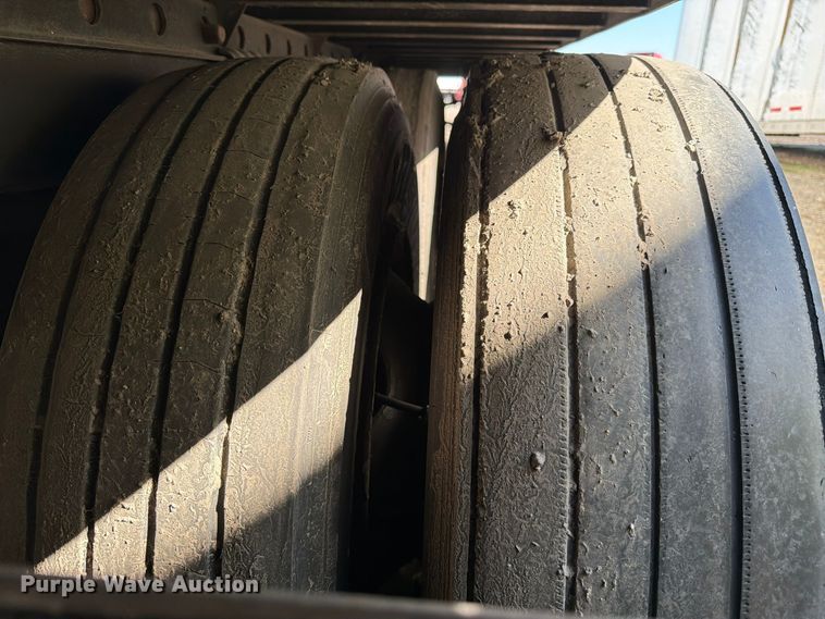 image for item YA1832 2022 Utility VS2DX dry van trailer