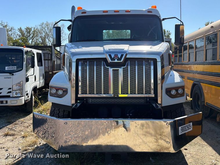 image for item YA2098 2026 Western Star 47X truck cab and chassis