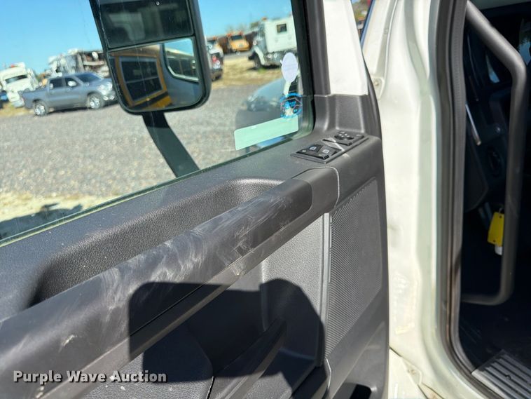 image for item YA2098 2026 Western Star 47X truck cab and chassis