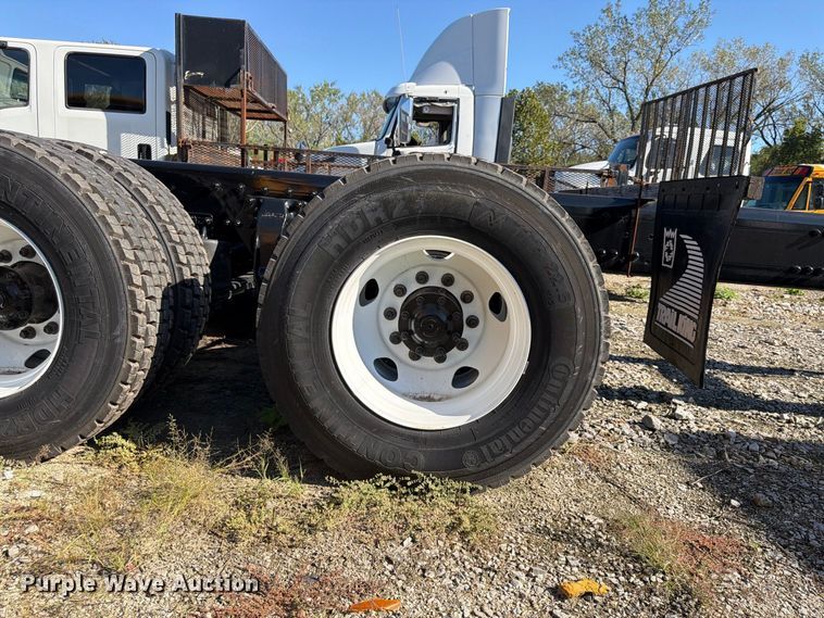 image for item YA2098 2026 Western Star 47X truck cab and chassis