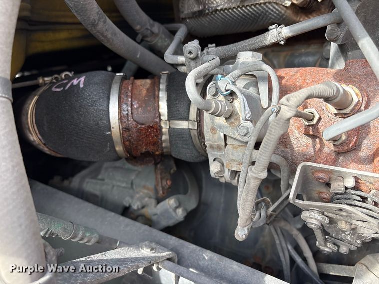 image for item YA2660 2019 Kenworth T680 semi truck