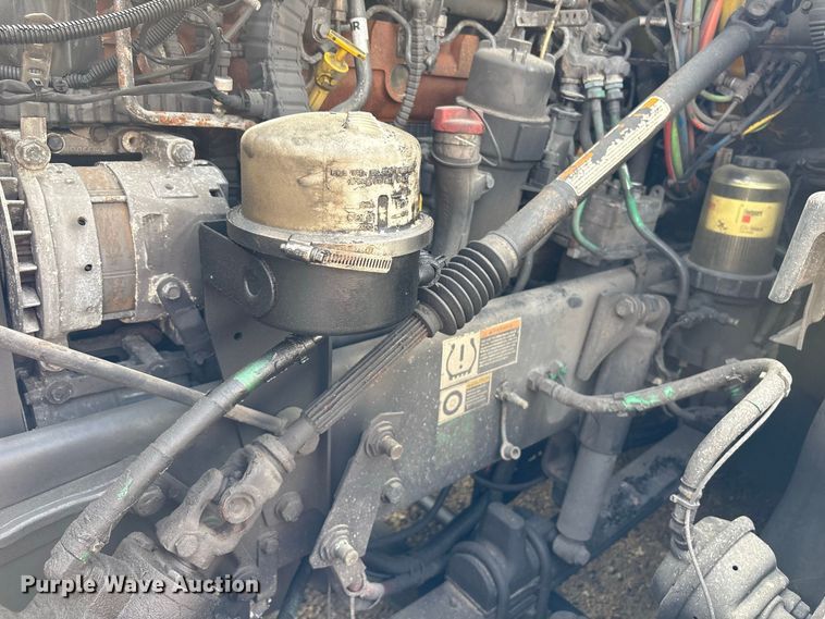 image for item YA2660 2019 Kenworth T680 semi truck