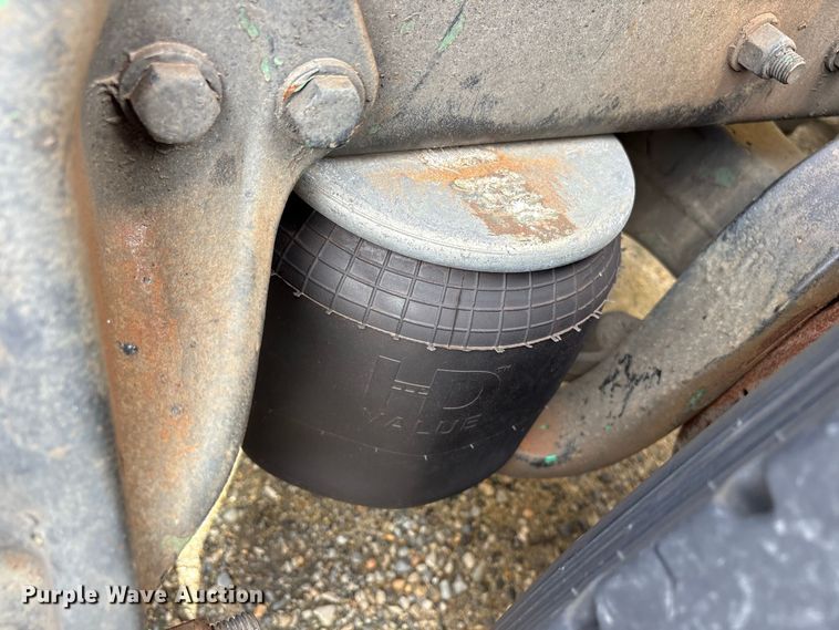 image for item YA2660 2019 Kenworth T680 semi truck
